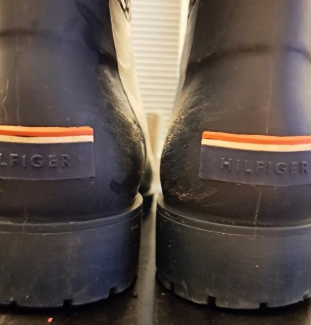 Tommy Hilfiger Women's Saray Rain Boot   Size 7